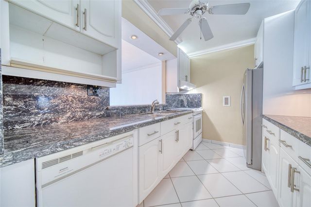 5401 Collins Avenue 1135, Miami Beach, FL 33140