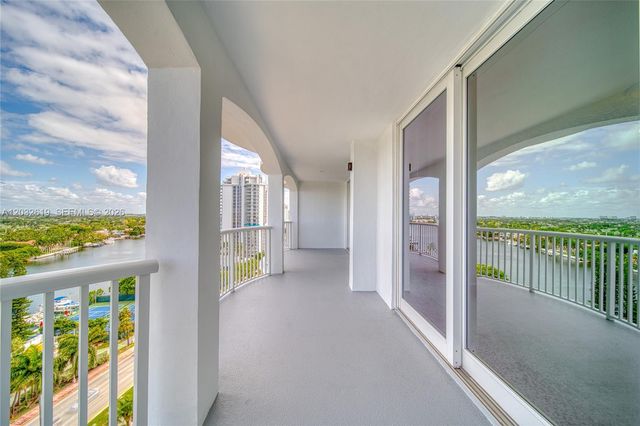 5401 Collins Avenue 1135, Miami Beach, FL 33140