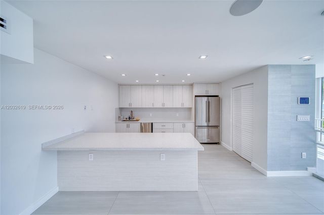 5401 Collins Avenue 1135, Miami Beach, FL 33140