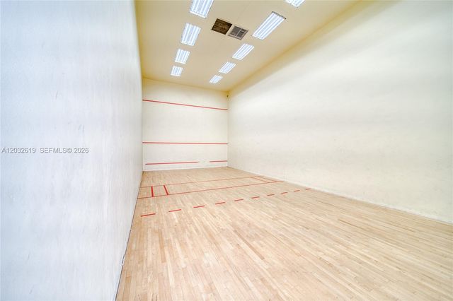 5401 Collins Avenue 1135, Miami Beach, FL 33140