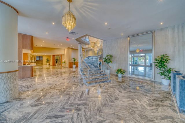 5401 Collins Avenue 1135, Miami Beach, FL 33140