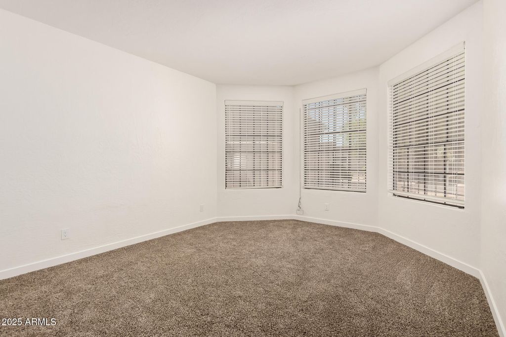 Image 25 of property listing at 8725 E Vía Del Arbor --, Scottsdale, AZ 85258