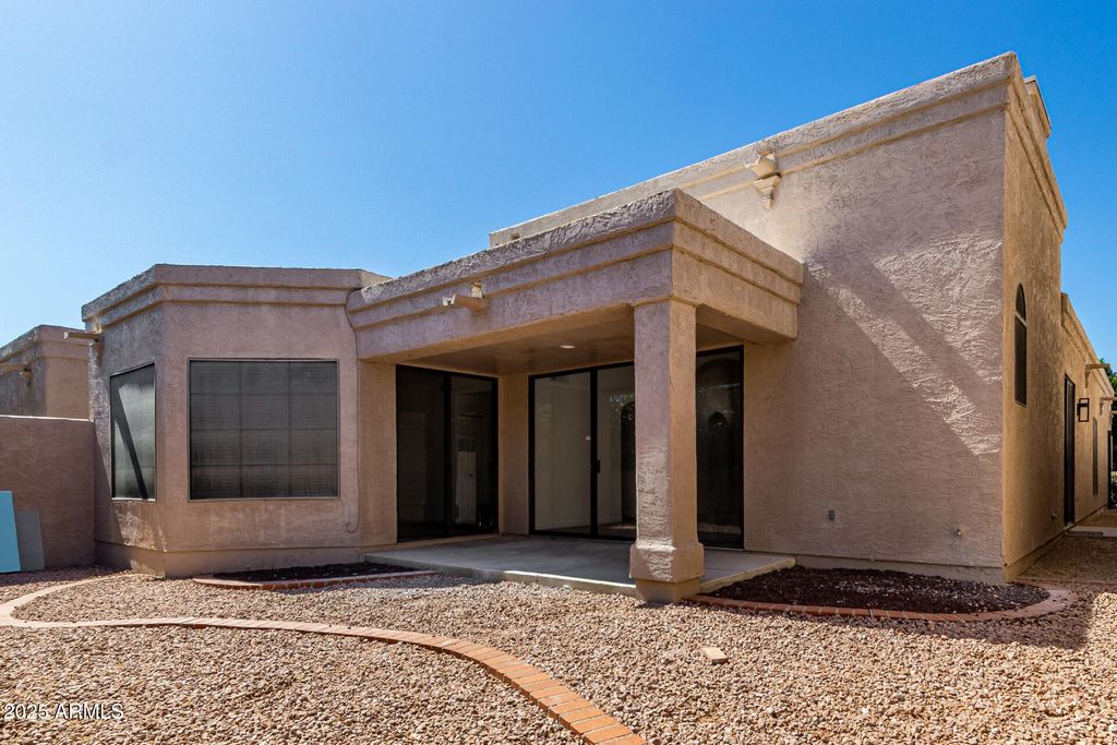 Image 30 of property listing at 8725 E Vía Del Arbor --, Scottsdale, AZ 85258