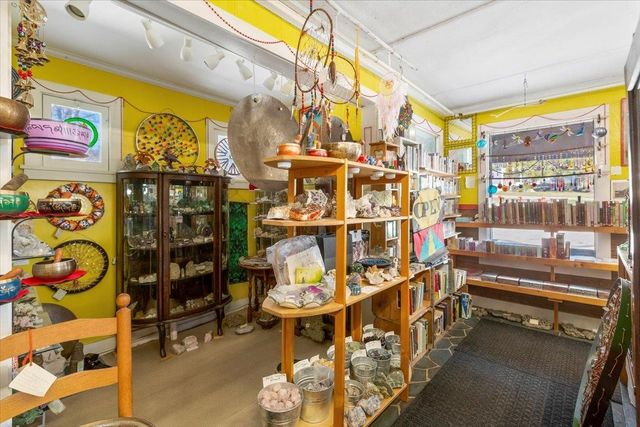 126 Washington Avenue, Bennington, VT 05201