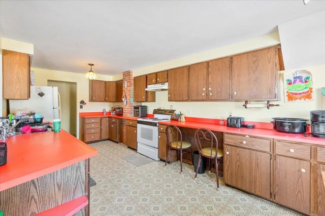 126 Washington Avenue, Bennington, VT 05201