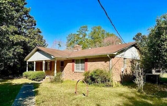 2080 Sniders Highway, Walterboro, SC 29488