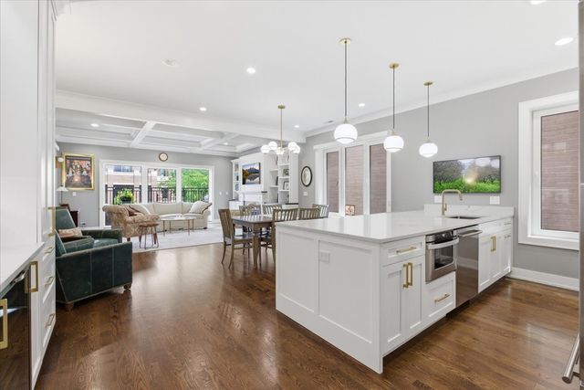 1321 W Wrightwood Avenue 3, Chicago, IL 60614