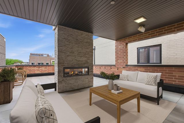 1321 W Wrightwood Avenue 3, Chicago, IL 60614