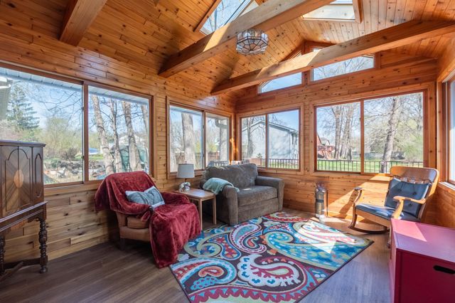 1140 86th Avenue N, Brooklyn Park, MN 55444