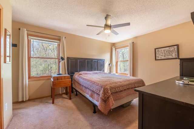 1140 86th Avenue N, Brooklyn Park, MN 55444