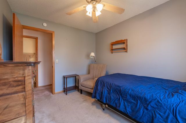 1140 86th Avenue N, Brooklyn Park, MN 55444