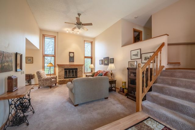 1140 86th Avenue N, Brooklyn Park, MN 55444