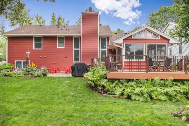 1140 86th Avenue N, Brooklyn Park, MN 55444