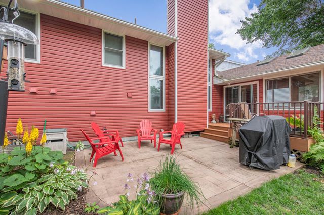 1140 86th Avenue N, Brooklyn Park, MN 55444