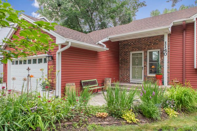 1140 86th Avenue N, Brooklyn Park, MN 55444