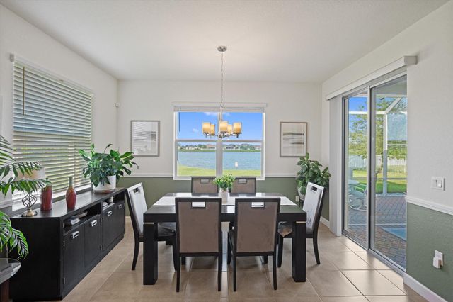 911 Bent Creek Drive, Fort Pierce, FL 34947