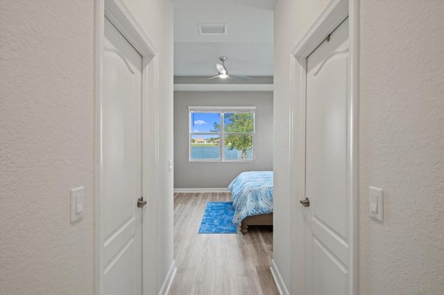 911 Bent Creek Drive, Fort Pierce, FL 34947