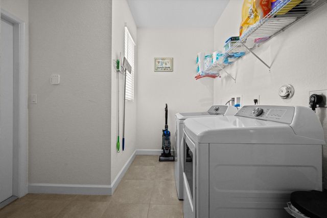 911 Bent Creek Drive, Fort Pierce, FL 34947