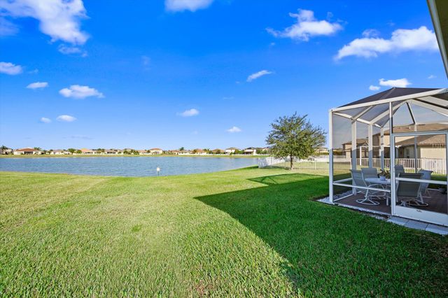 911 Bent Creek Drive, Fort Pierce, FL 34947