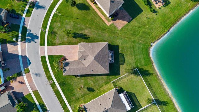 911 Bent Creek Drive, Fort Pierce, FL 34947