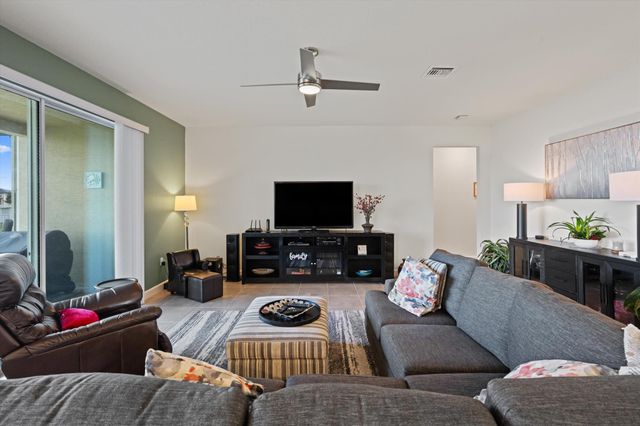 911 Bent Creek Drive, Fort Pierce, FL 34947