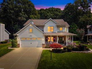 12294 Parkside Circle, Washington, MI 48094