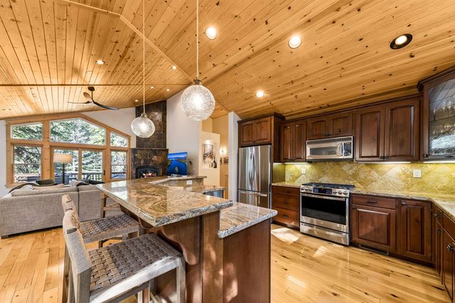 11749 Baden Road, Truckee, CA 96161