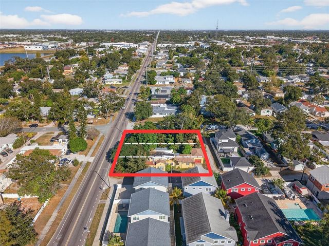 1321 28TH STREET N, St Petersburg, FL 33713