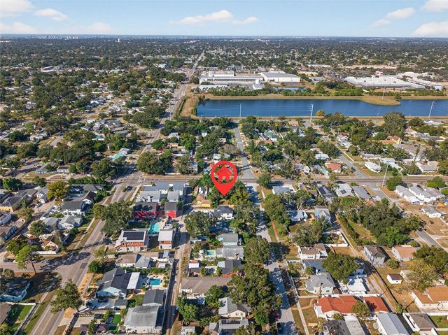 1321 28TH STREET N, St Petersburg, FL 33713