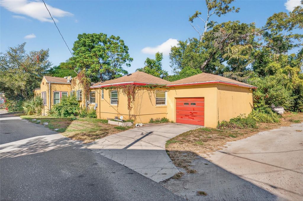 Image 2 of property listing at 1321 28TH STREET N, St Petersburg, FL 33713