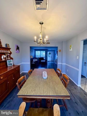 1155 SCHOOL HOUSE LN, Quakertown, PA 18951