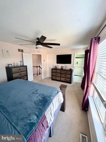 1155 SCHOOL HOUSE LN, Quakertown, PA 18951