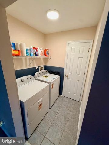 1155 SCHOOL HOUSE LN, Quakertown, PA 18951