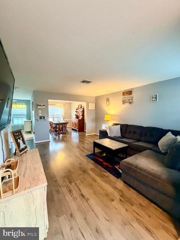 1155 SCHOOL HOUSE LN, Quakertown, PA 18951