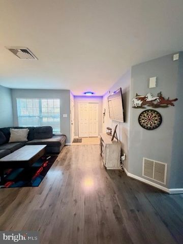 1155 SCHOOL HOUSE LN, Quakertown, PA 18951