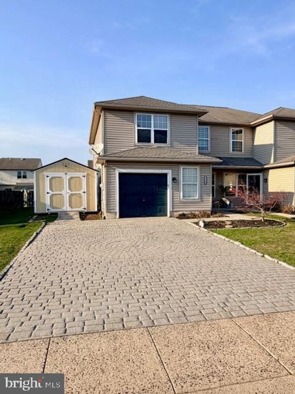 1155 SCHOOL HOUSE LN, Quakertown, PA 18951