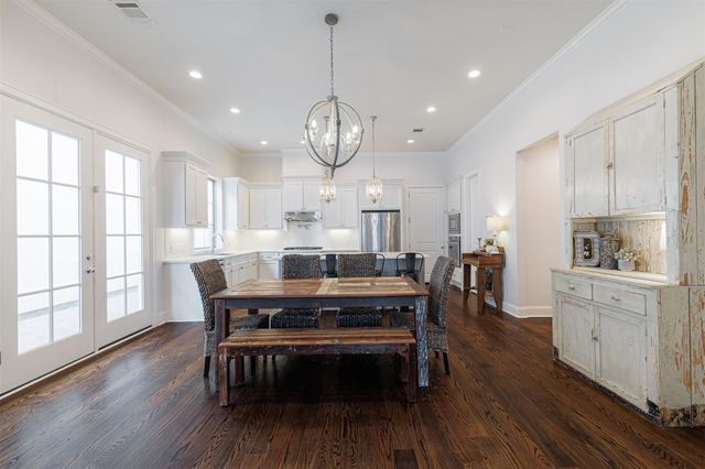 247 Green Boulevard, Shenandoah, TX 77384