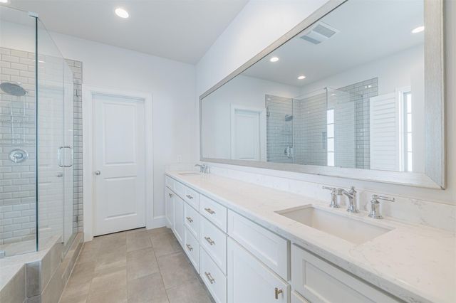 247 Green Boulevard, Shenandoah, TX 77384