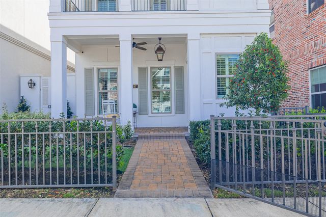 247 Green Boulevard, Shenandoah, TX 77384