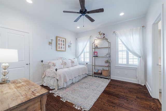 247 Green Boulevard, Shenandoah, TX 77384