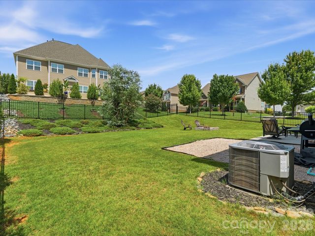 1000 Hallmark Way, Waxhaw, NC 28173