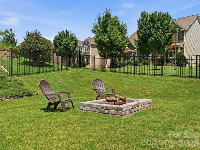 1000 Hallmark Way, Waxhaw, NC 28173