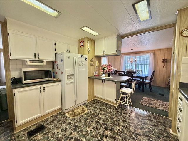 100 MARIGOLD STREET, Leesburg, FL 34748