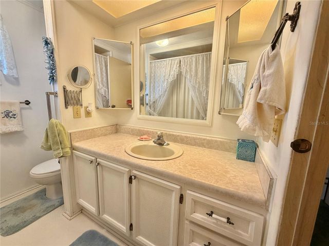 100 MARIGOLD STREET, Leesburg, FL 34748