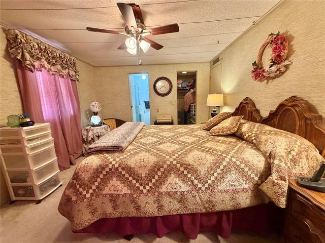 100 MARIGOLD STREET, Leesburg, FL 34748