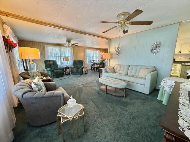 100 MARIGOLD STREET, Leesburg, FL 34748
