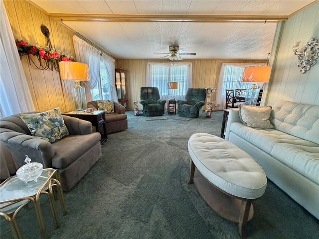 100 MARIGOLD STREET, Leesburg, FL 34748