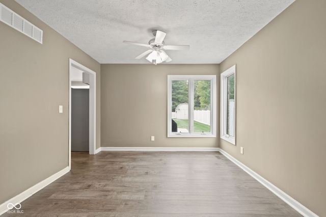 12619 Doe Lane, Indianapolis, IN 46236
