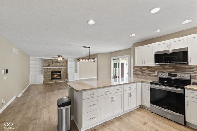 12619 Doe Lane, Indianapolis, IN 46236