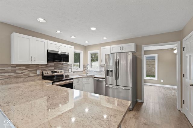 12619 Doe Lane, Indianapolis, IN 46236
